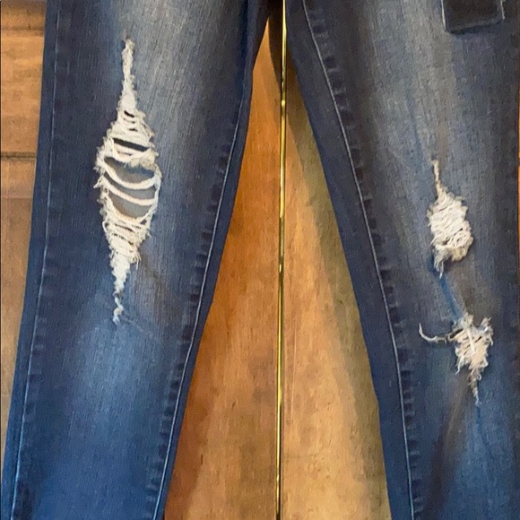 Tractr Skinny Jeans - Picture 2 of 6